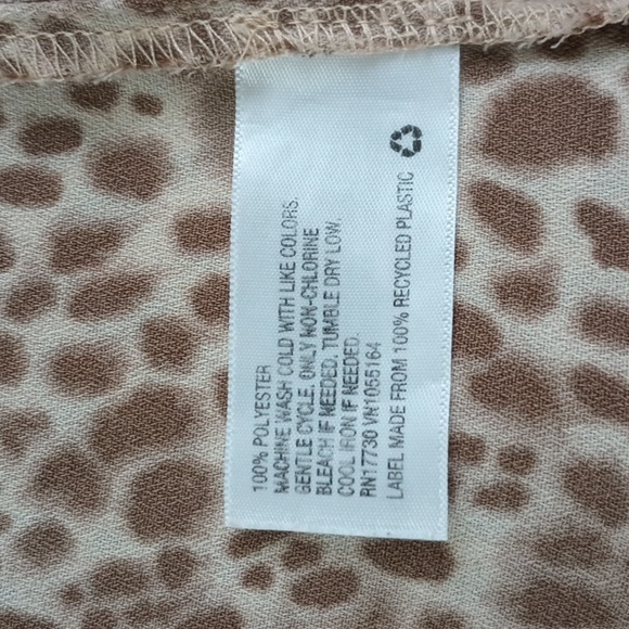 A New Day Animal Print Adjustable Spaghetti Straps V Neck Cami Top Size Medium - Picture 11 of 11